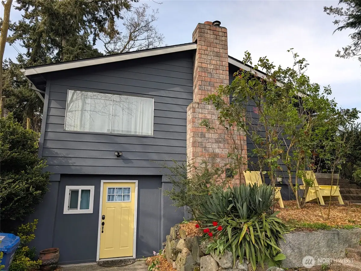 936 N 101st Street, Seattle, WA 98133 - #1