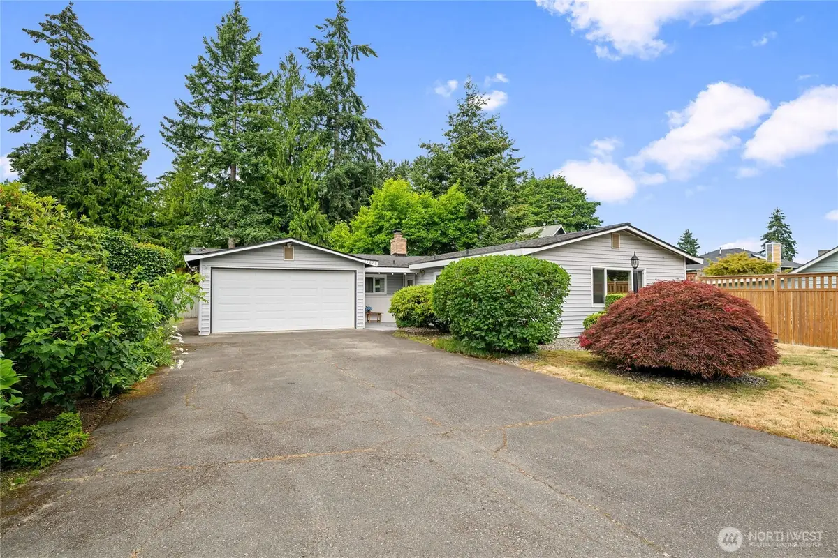 15821 14th Avenue Sw, Burien, WA 98166 - #1