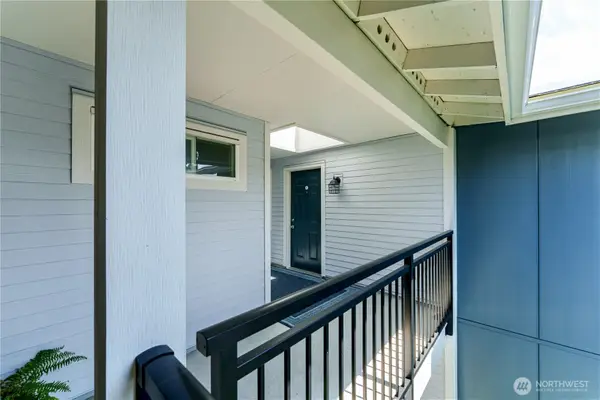 907 N 163rd Street #A32, Shoreline, WA 98133