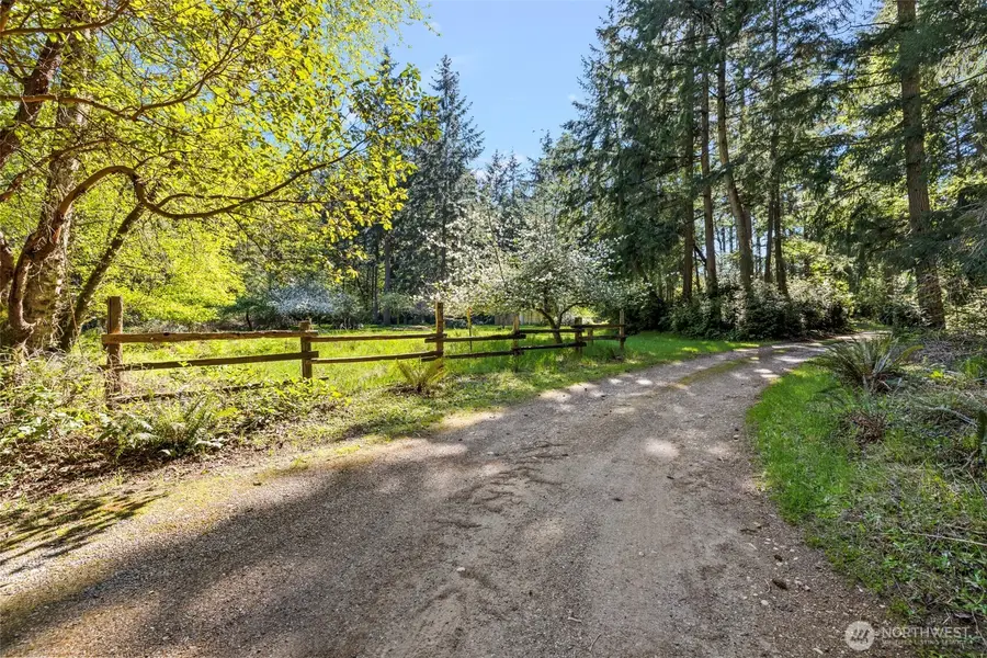 28525 143rd Avenue Sw, Vashon, WA 98070 - #2