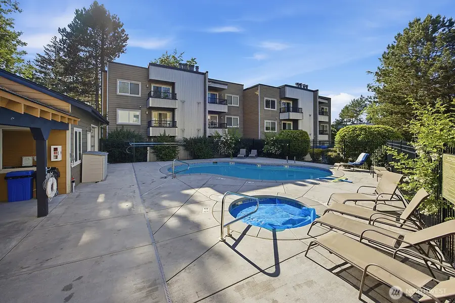 746 Kirkland Circle #F102, Kirkland, WA 98033 - #3