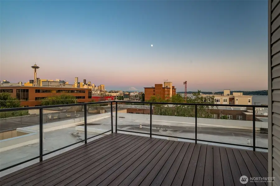 626 4th Avenue W #104, Seattle, WA 98119 - #3