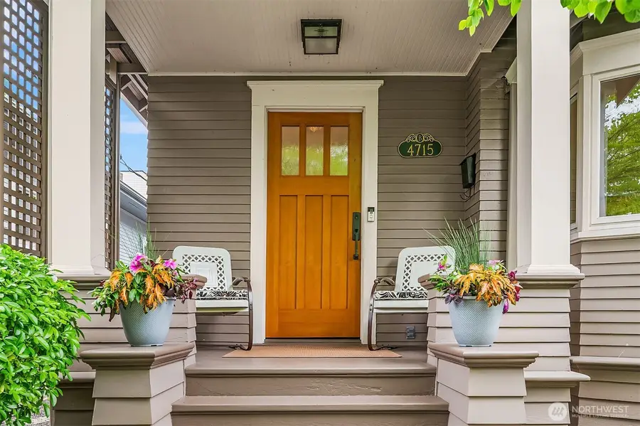 4715 Densmore Avenue N, Seattle, WA 98103 - #2