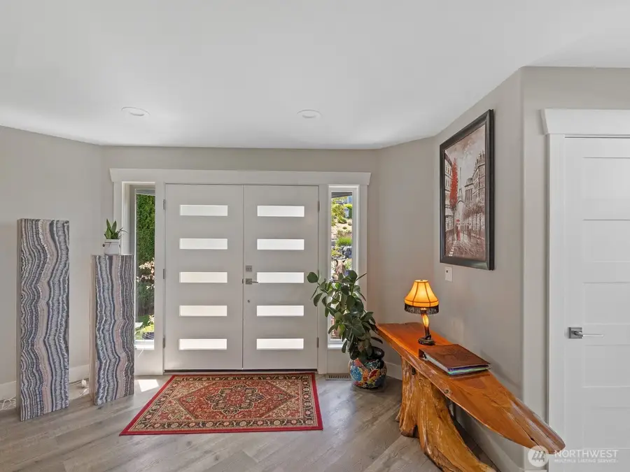 4909 Chinook Drive, Everett, WA 98203 - #3