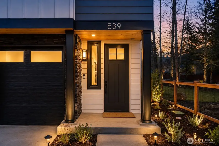 539 NW Juniper Street, Issaquah, WA 98027 - #2