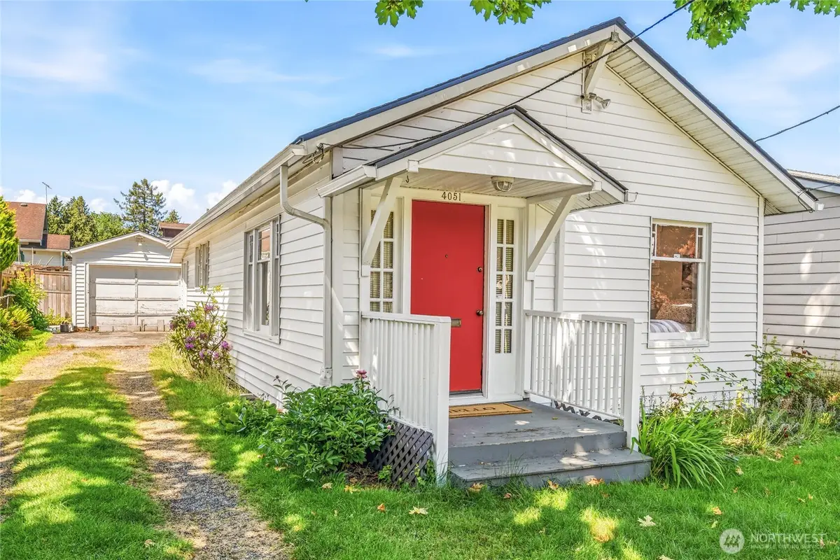 4051 19th Avenue Sw, Seattle, WA 98106 - #1