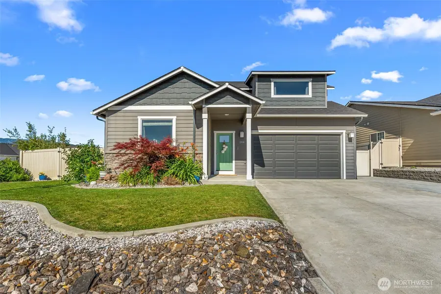284 S Nevada Avenue, East Wenatchee, WA 98802 - #2