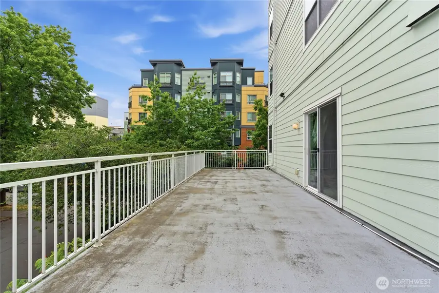 4722 12th Avenue Ne #201, Seattle, WA 98105 - #3