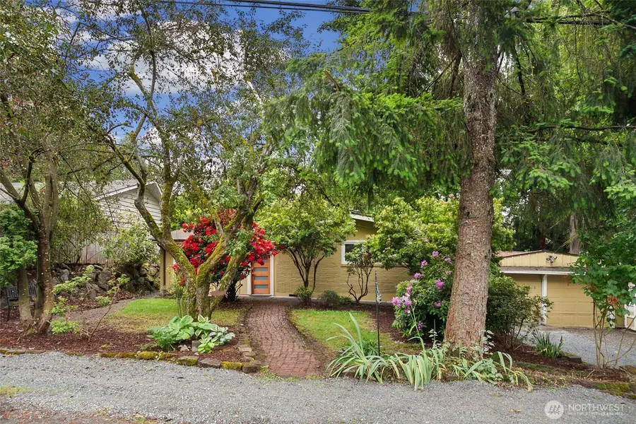 3815 NE 113th Street, Seattle, WA 98125 - #3