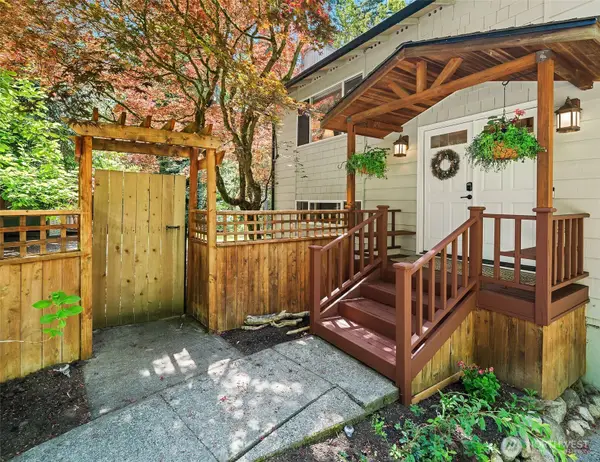 8760 SW 190th Street, Vashon, WA 98070