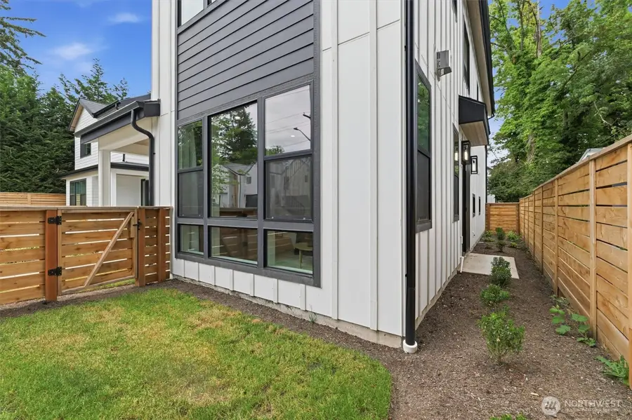 12426 NE 90th Street, Kirkland, WA 98033 - #3