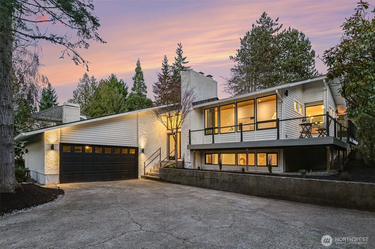6560 W Mercer Way, Mercer Island, WA 98040 - #1