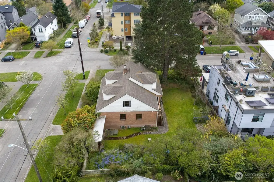 3002 NW 70th Street, Seattle, WA 98117 - #3