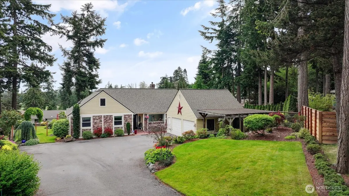 1596 Links Way, Oak Harbor, WA 98277 - #1