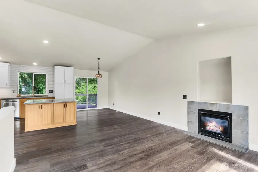 3323 Lake Drive, Lake Stevens, WA 98258 - #3