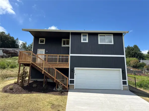 7828 E Jessica Way, Port Orchard, WA 98366