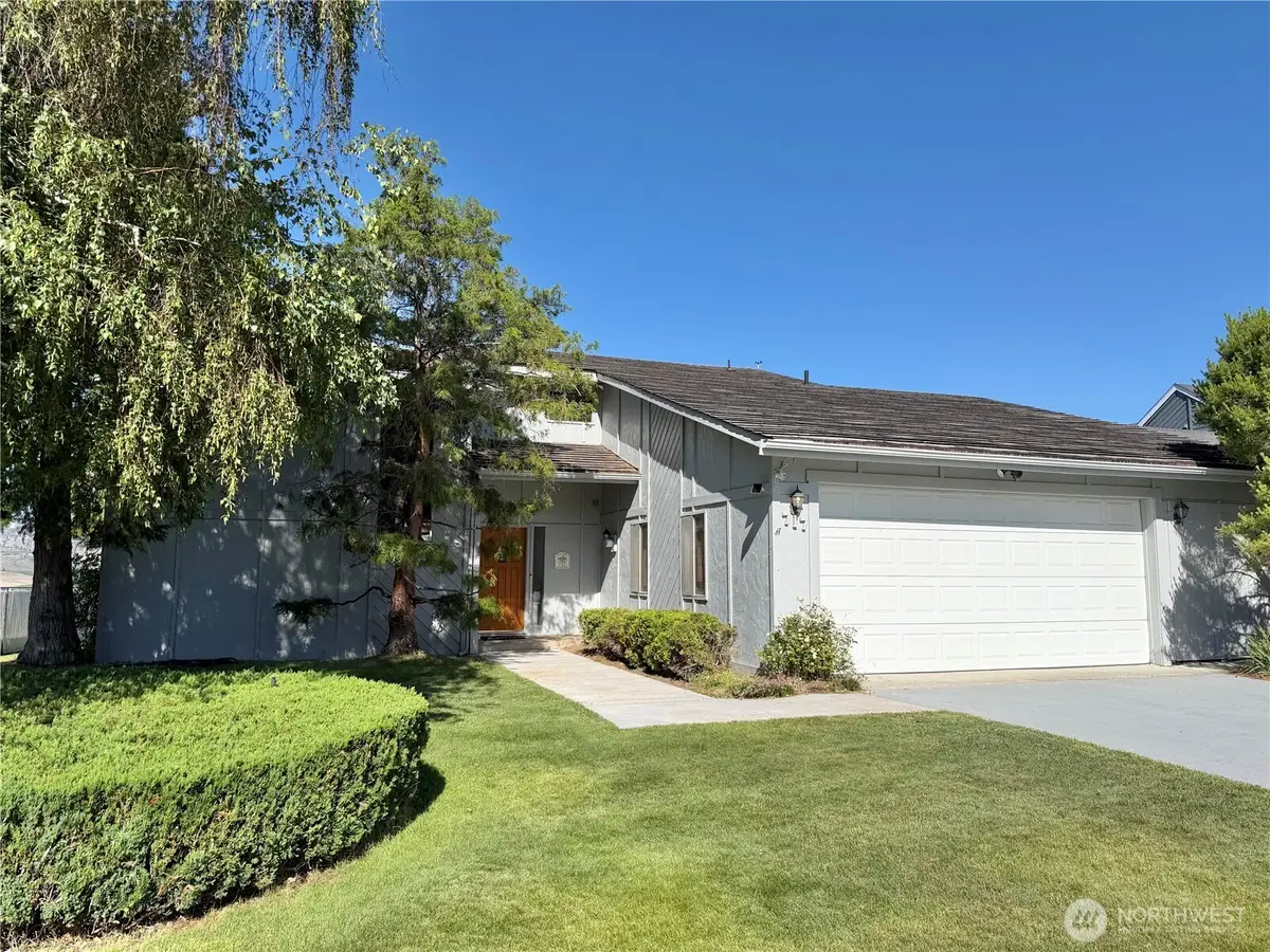 717 Golf Course Drive, Chelan, WA 98816 - #1