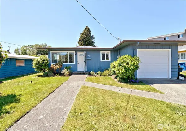 6811 27th Avenue S, Seattle, WA 98108