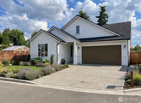 1103 W Pioneer, Puyallup, WA 98371