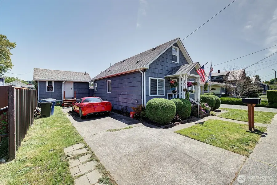320 Williams Avenue N, Renton, WA 98057 - #2