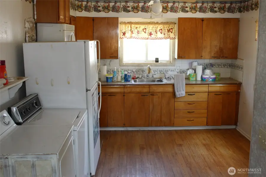 250 W May Avenue, Washtucna, WA 99371 - #3