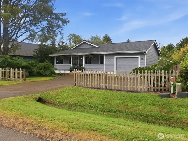 165 N Narwhal Loop Nw, Ocean Shores, WA 98569