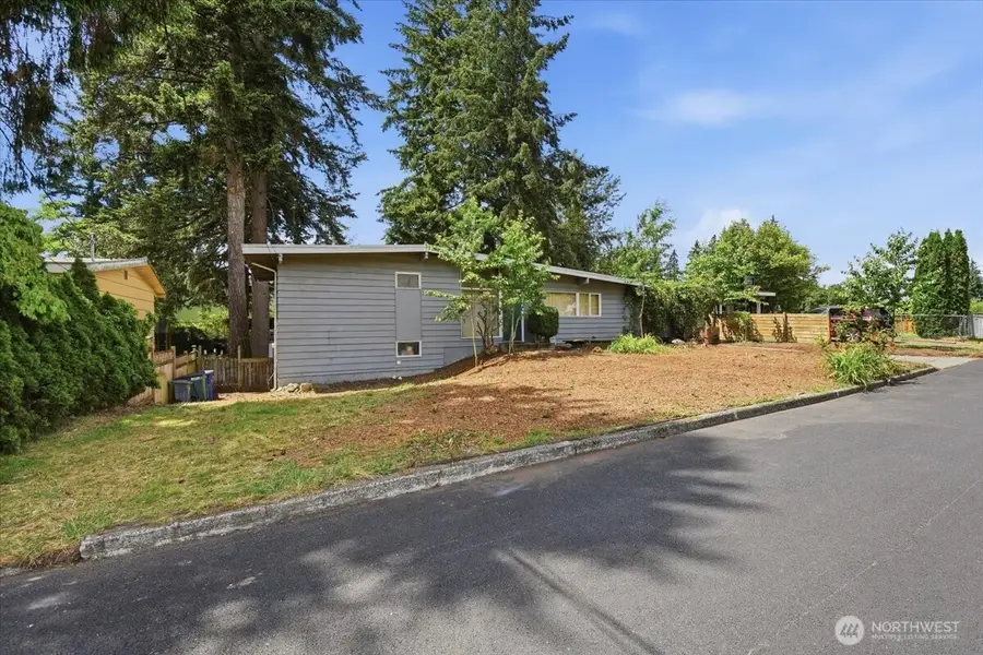 1511 143rd Avenue Se, Bellevue, WA 98007 - #2