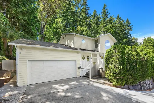 23424 100th Avenue W, Edmonds, WA 98020