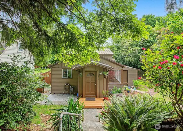 15504 11th Avenue Ne, Shoreline, WA 98155