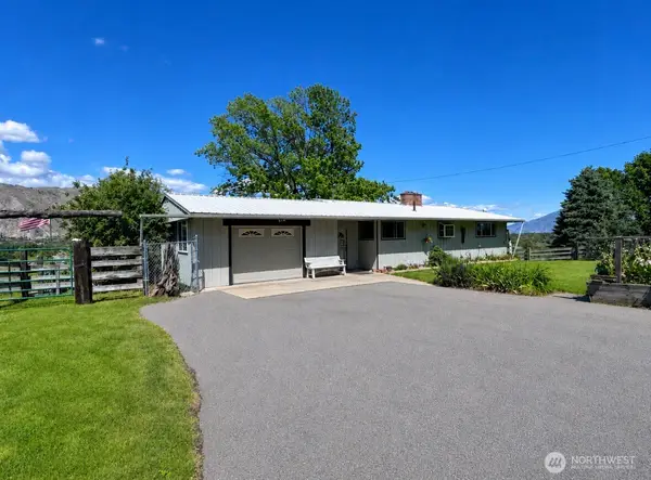 16 Mossy Rock Road, Oroville, WA 98844