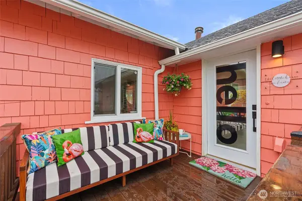 106 First Street E, South Bend, WA 98586
