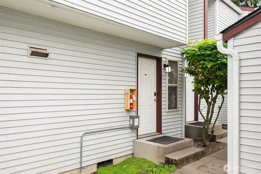 708 6th Avenue S #E101, Kent, WA 98032 - #2