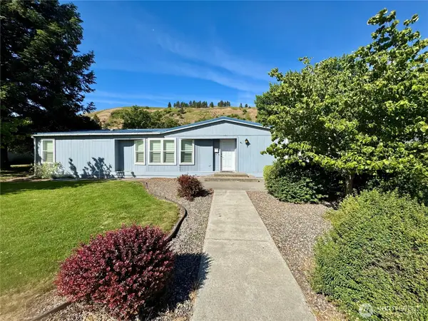 1218 S 3rd Street, Dayton, WA 99328