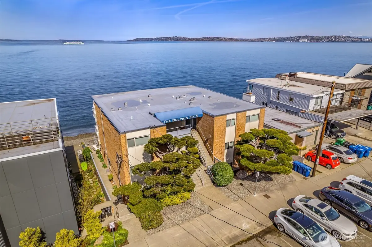 3015 Alki Avenue Sw, Seattle, WA 98116 - #1