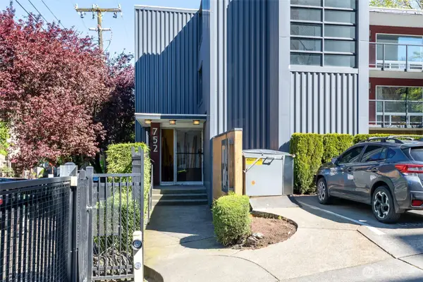752 Bellevue Avenue E #208, Seattle, WA 98102