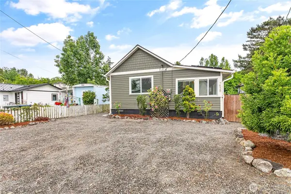 7538 Terrill Drive, Blaine, WA 98230