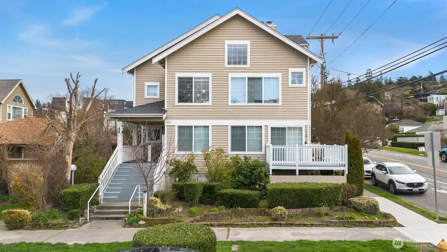 3056 60th Avenue Sw, Seattle, WA 98116 - #2