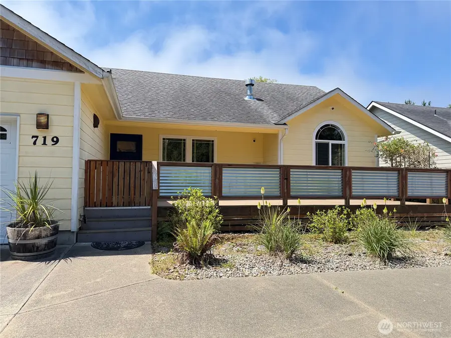 719 Wakina Loop Se, Ocean Shores, WA 98569 - #2