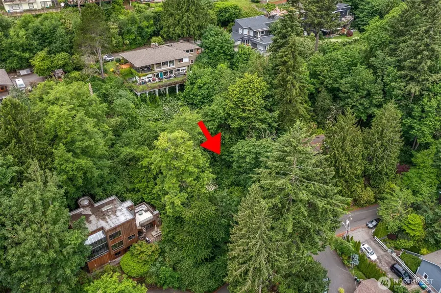 13737 41st Avenue Ne, Seattle, WA 98125 - #2