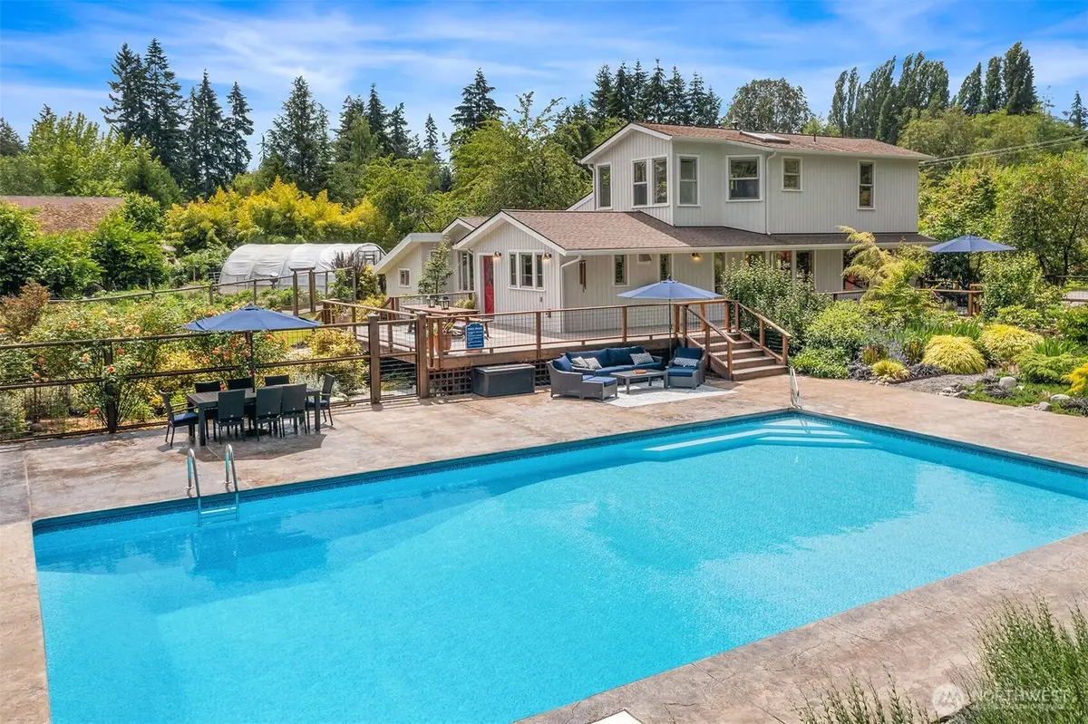 17424 107th Avenue Sw, Vashon, WA 98070 - #1