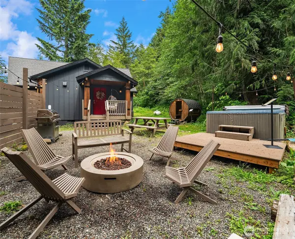 134 Red Cedar Lane, Packwood, WA 98361