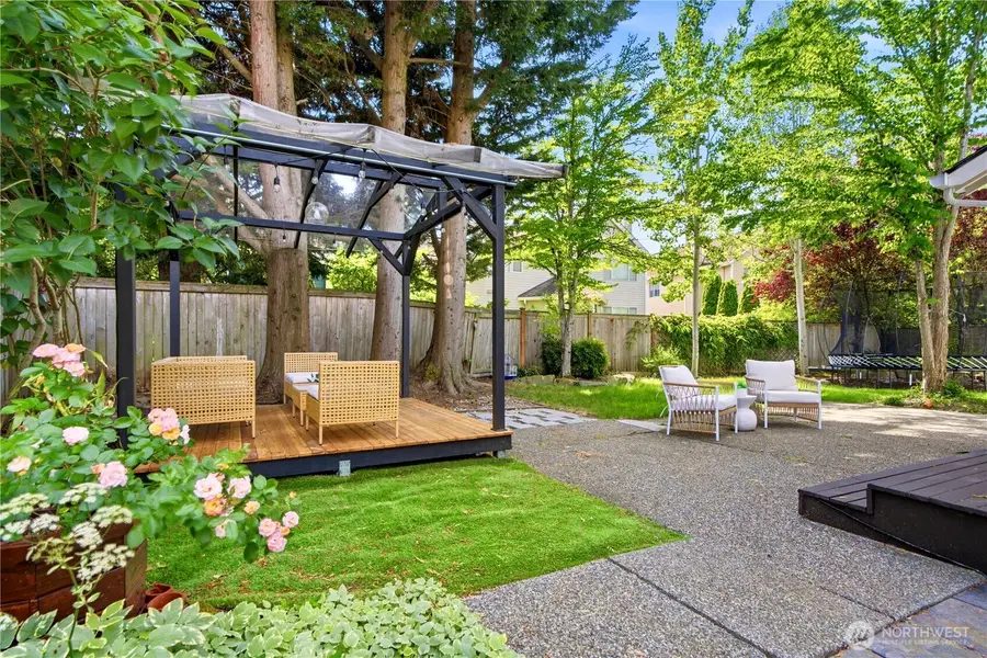 25733 SE 39th Street, Sammamish, WA 98029 - #3