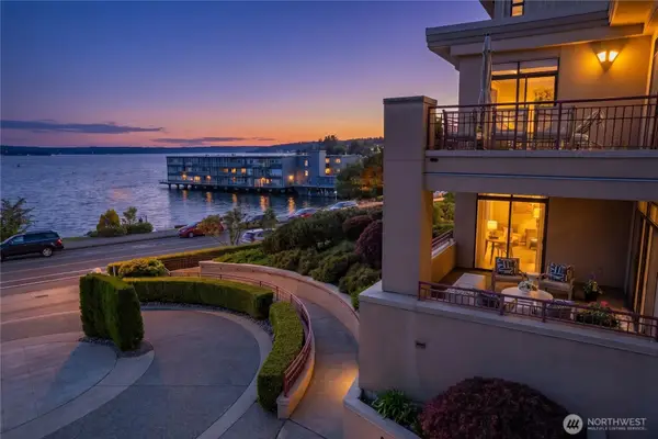 528 Lake Street S #A101, Kirkland, WA 98033