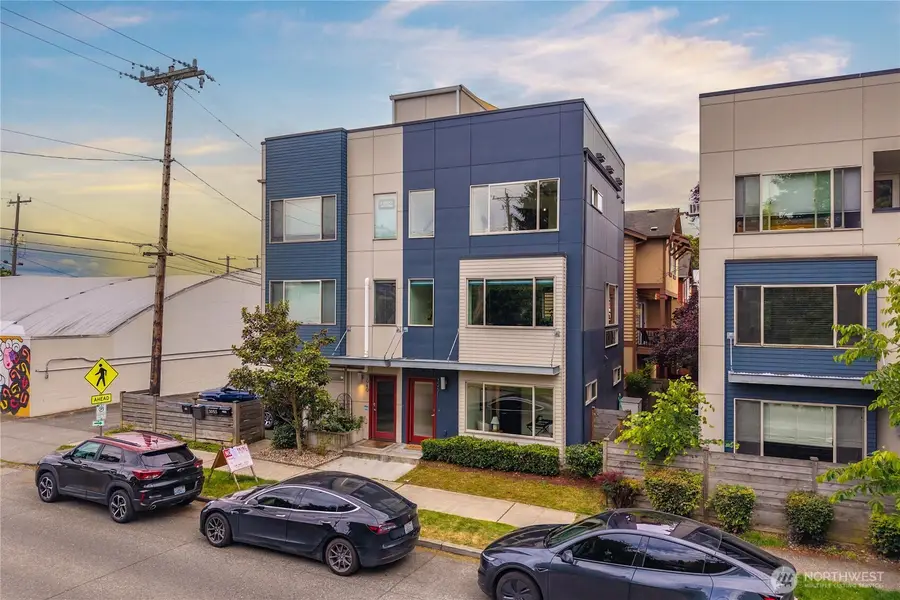 3951 SW Oregon Street, Seattle, WA 98116 - #2