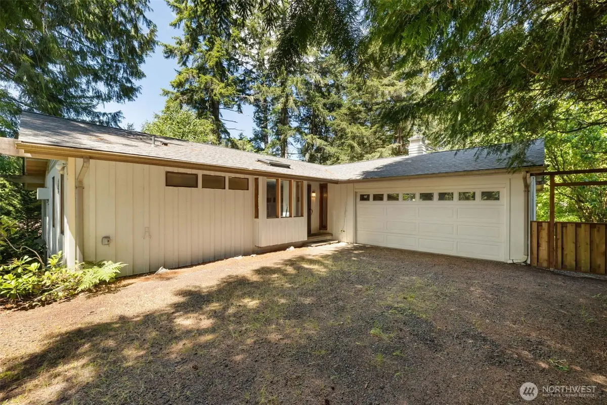 31 E Village View Drive, Allyn, WA 98524 - #1