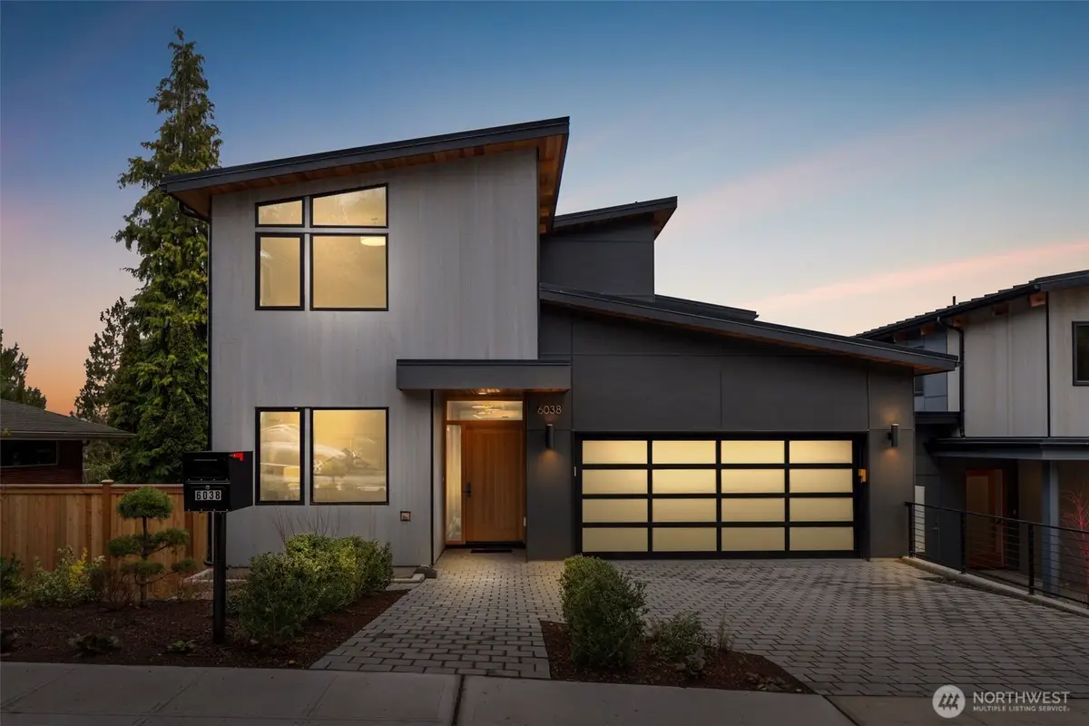 6038 50th Avenue Ne, Seattle, WA 98115 - #1