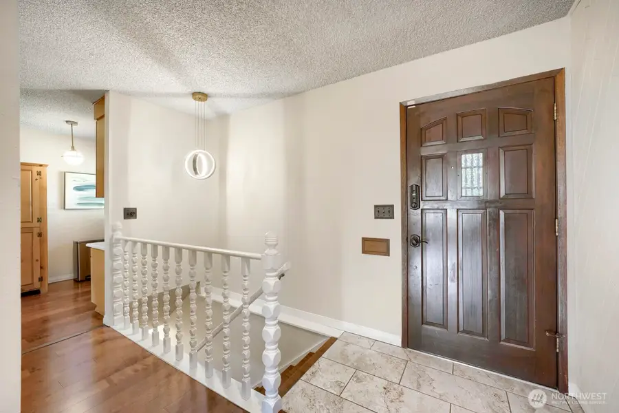 10634 Glen Acres Drive S, Seattle, WA 98168 - #2