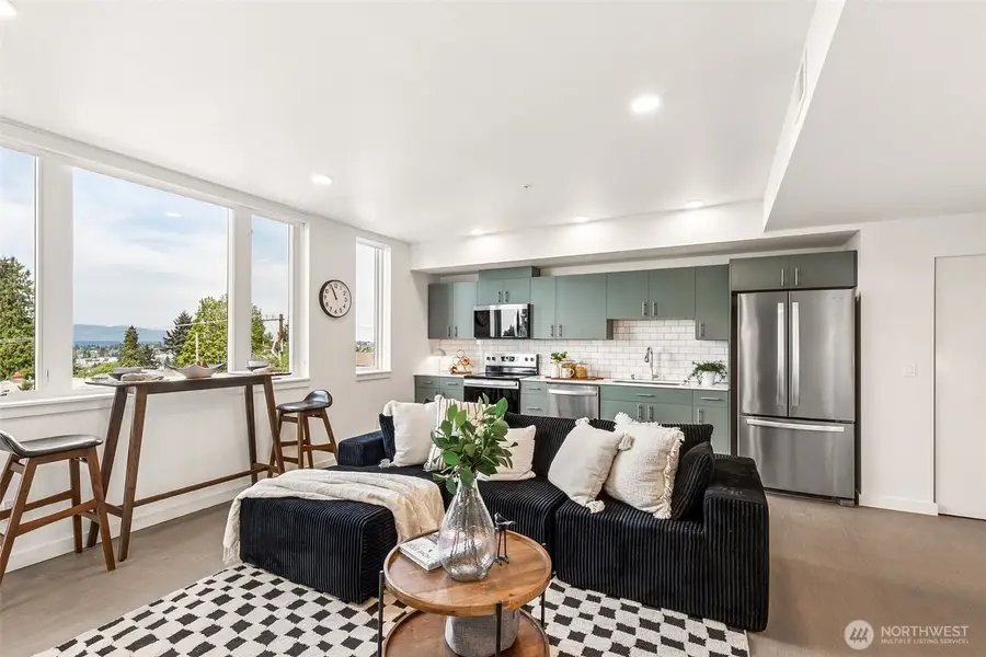 5819 Phinney Avenue N #305, Seattle, WA 98103 - #2