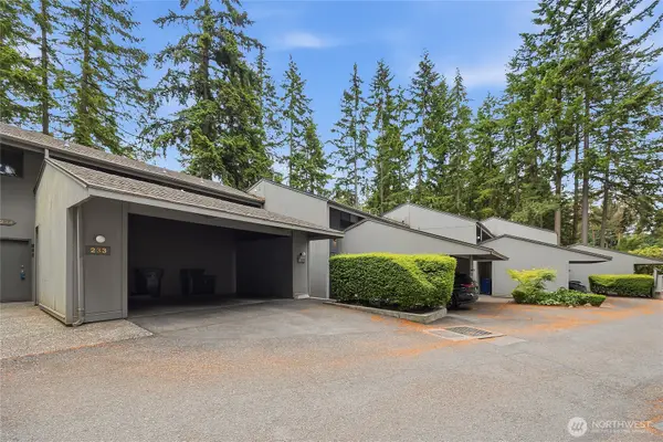 6236 137th Place Ne #232, Redmond, WA 98052