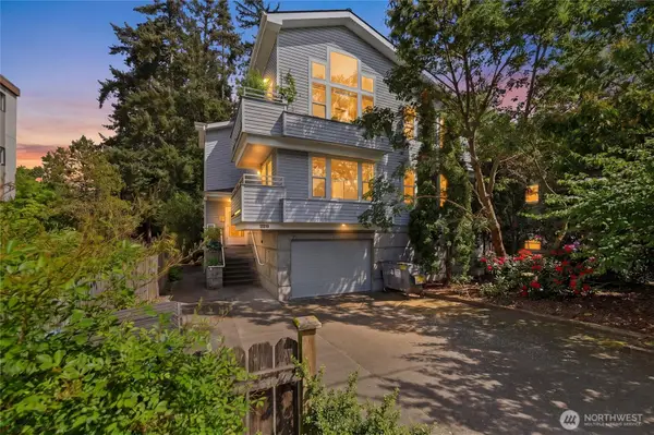13310 Greenwood Avenue N, Seattle, WA 98133